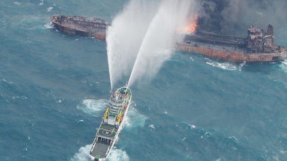 Çin sahillərində İran tankeri batıb: 32 ölü – FOTO