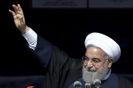 Ruhani inqilabın ildönümündə birliyə çağırır