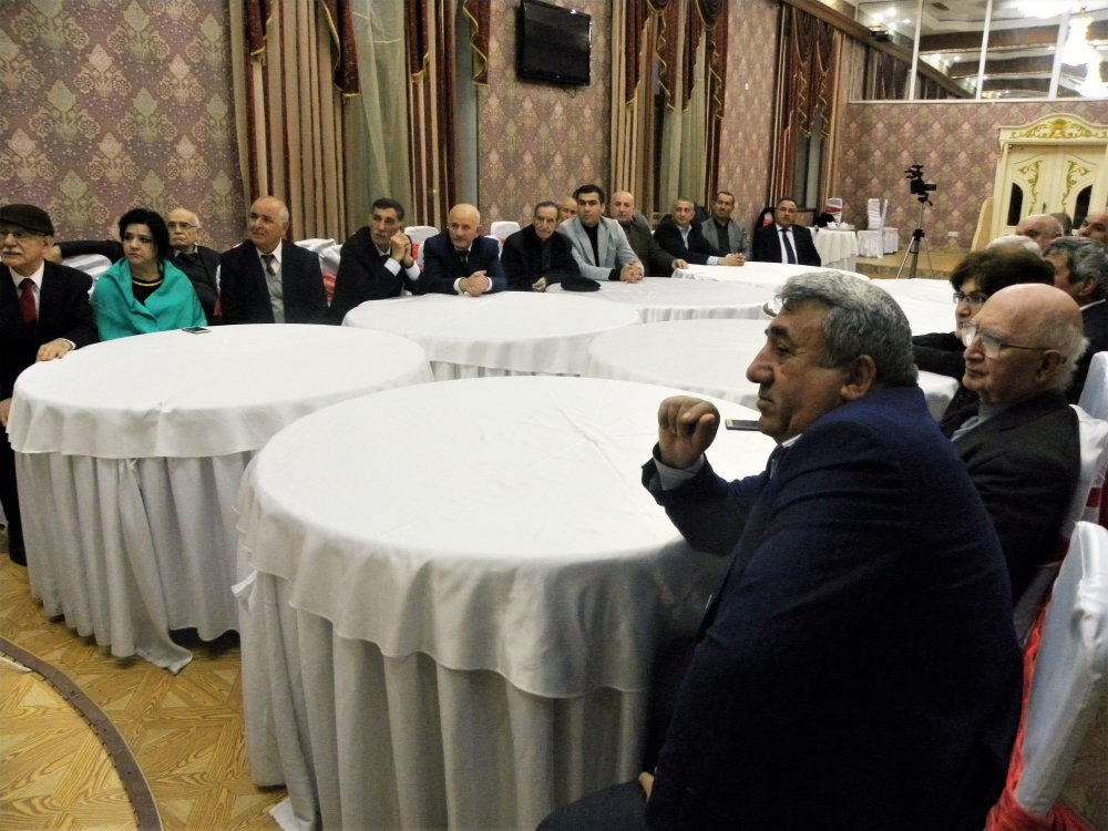 Bakıda “Gürcüstanın demokratikləşməsi və soydaşlarımız”mövzusunda dəyirmi masa keçirilib+FOTO