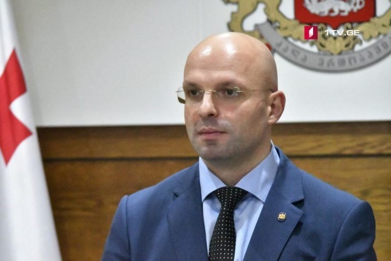 Gürcüstanda qalmaqal- Baş prokurorun diplomu saxta çıxdı, istefası tələb olunur