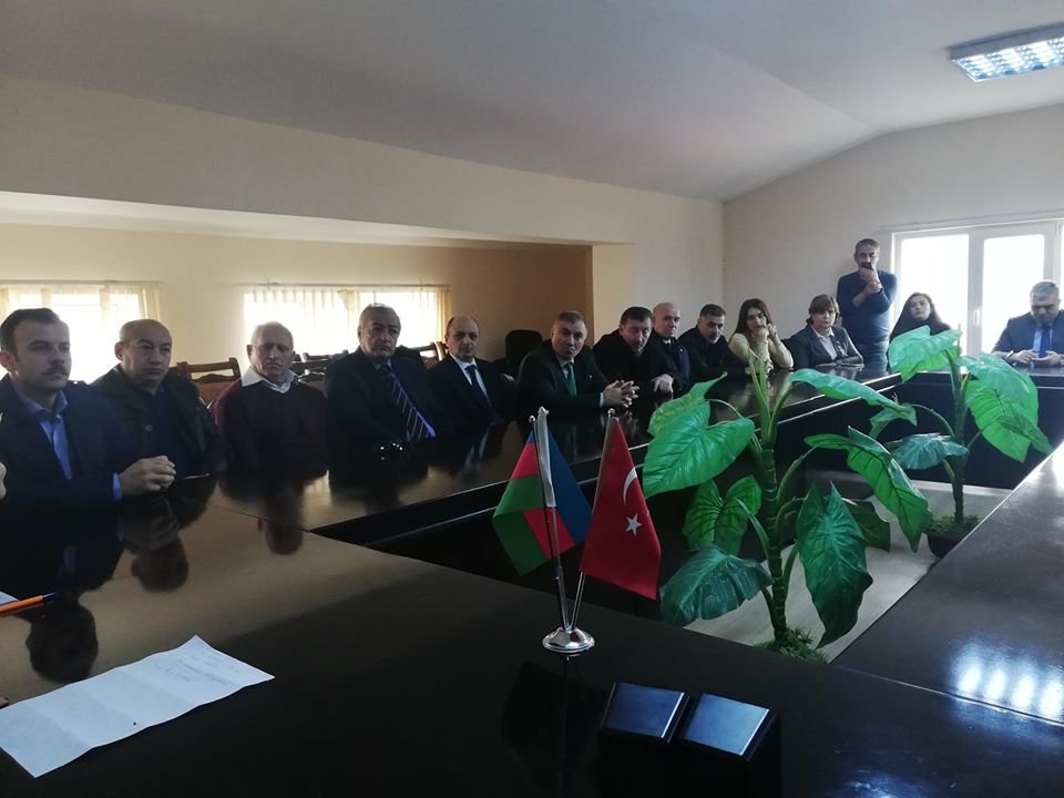 Bütöv Azərbaycan Hərəkatı  müxalifəti dəyirmi masa ətrafında topladı-FOTO