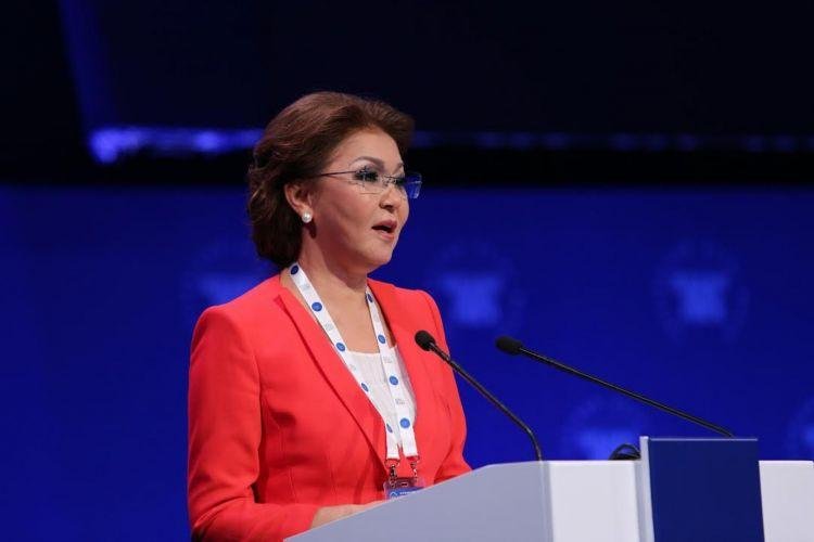 Nursultan Nazarbayevin qızının səlahiyyətlərinə xitam verildi