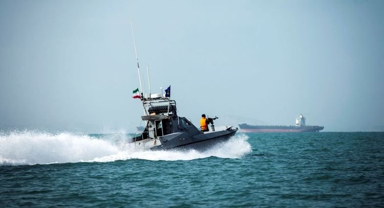 SEPAH İranın ərazi sularına daxil olan iki gəmini saxlayıb