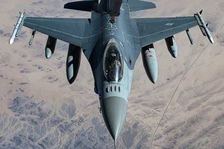F-16 qırıcısı qəzaya uğrayıb