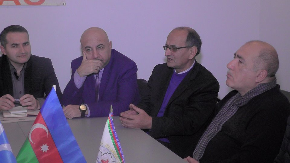 “Bütöv Azərbaycan ideyasının KİV-də təbliğinin hazırkı durumu” mövzusunda diskussiya  keçirildi