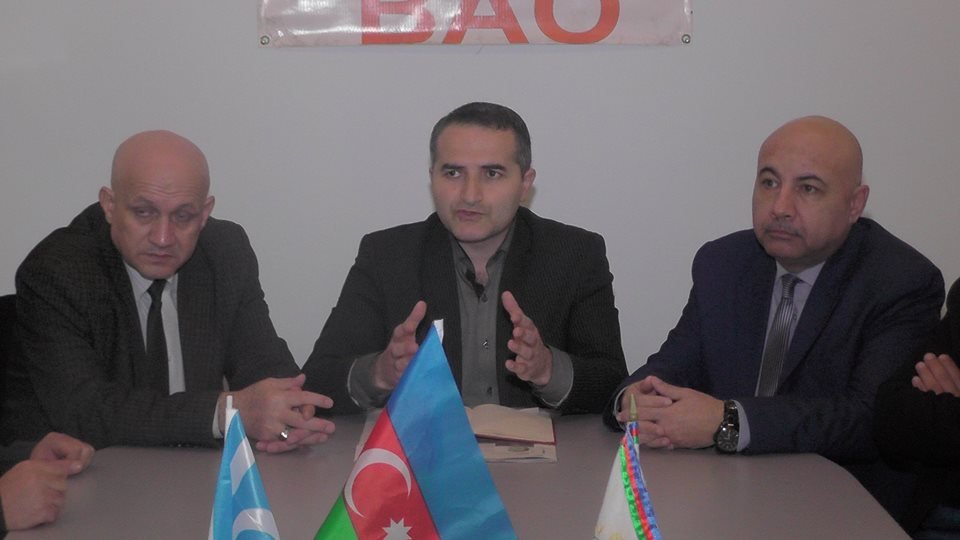 “Bütöv Azərbaycan ideyasının KİV-də təbliğinin hazırkı durumu” mövzusunda diskussiya  keçirildi