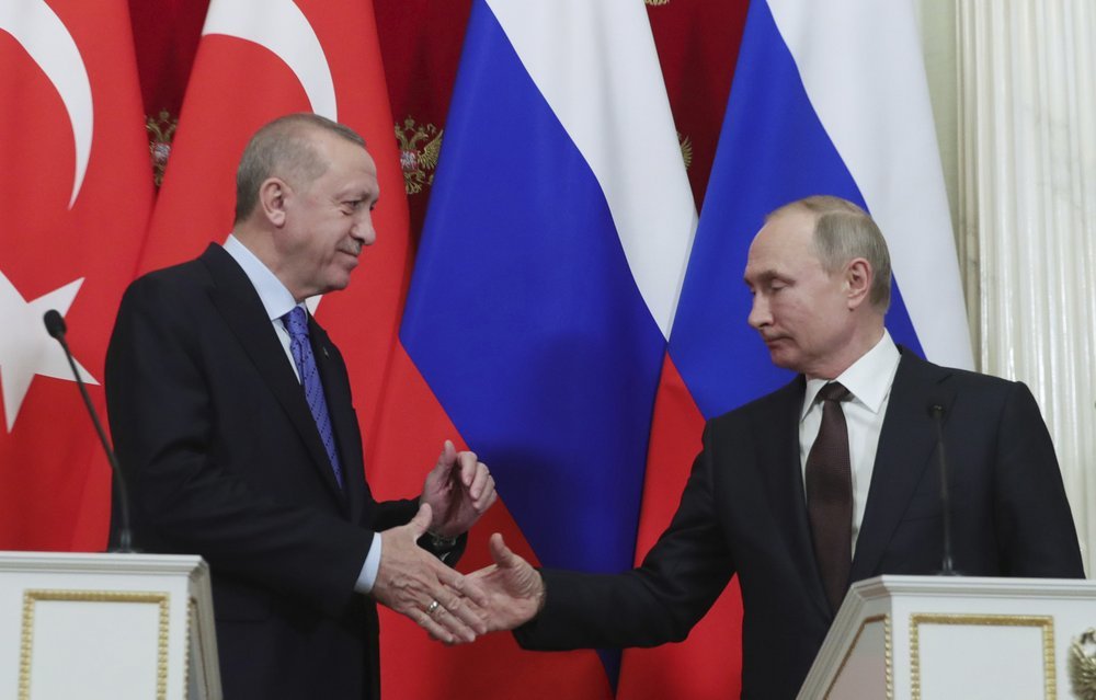 Türkiyəli ekspert: “ABŞ-ın məqsədi Rusiya ilə Türkiyəyə diz çökdürməkdir”