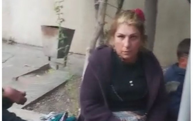 Bakı metrosunda 4 azyaşlını dilənçiliyə sövq edən qadın saxlanılıb