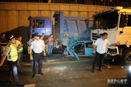 "Qaradağ"da zəncirvari qəza: 10 maşına zərər dəydi