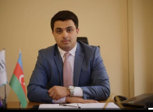 SÜRÜCÜSÜNÜN BU QƏDƏR SƏRVƏTI OLAN ICRA BAŞÇISININ GÖRÜN NƏLƏRI VAR..