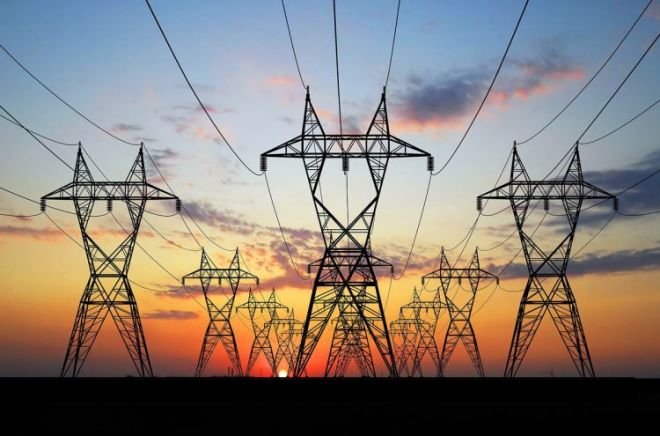 Bütün Ukraynada elektrik enerjisi kəsildi
