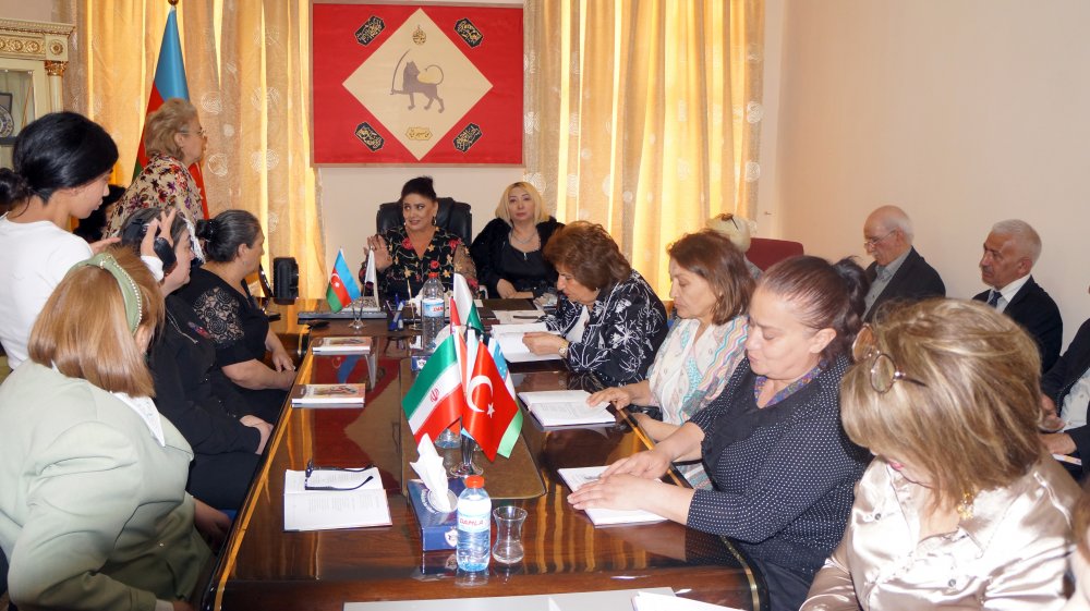 ,,Əsgərimə  heykəl qoyun" adlı almanaxın təqdimatı keçirildi