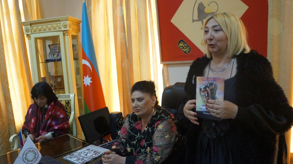 ,,Əsgərimə  heykəl qoyun" adlı almanaxın təqdimatı keçirildi