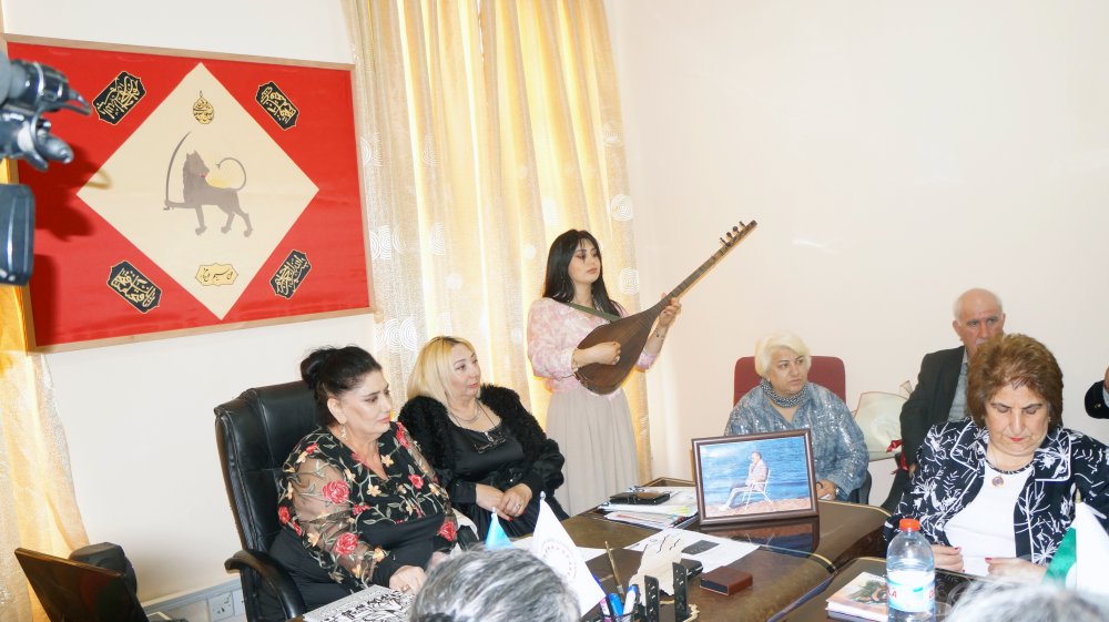 ,,Əsgərimə  heykəl qoyun" adlı almanaxın təqdimatı keçirildi