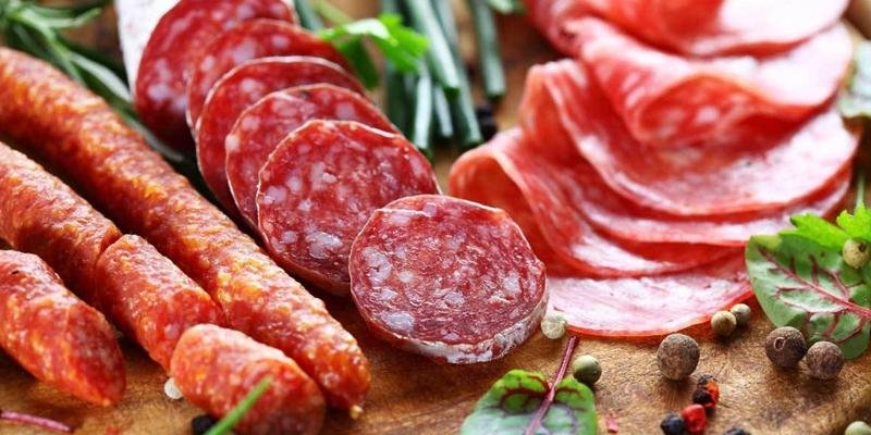 Kolbasa 2 ağır xəstəliyə səbəb olur