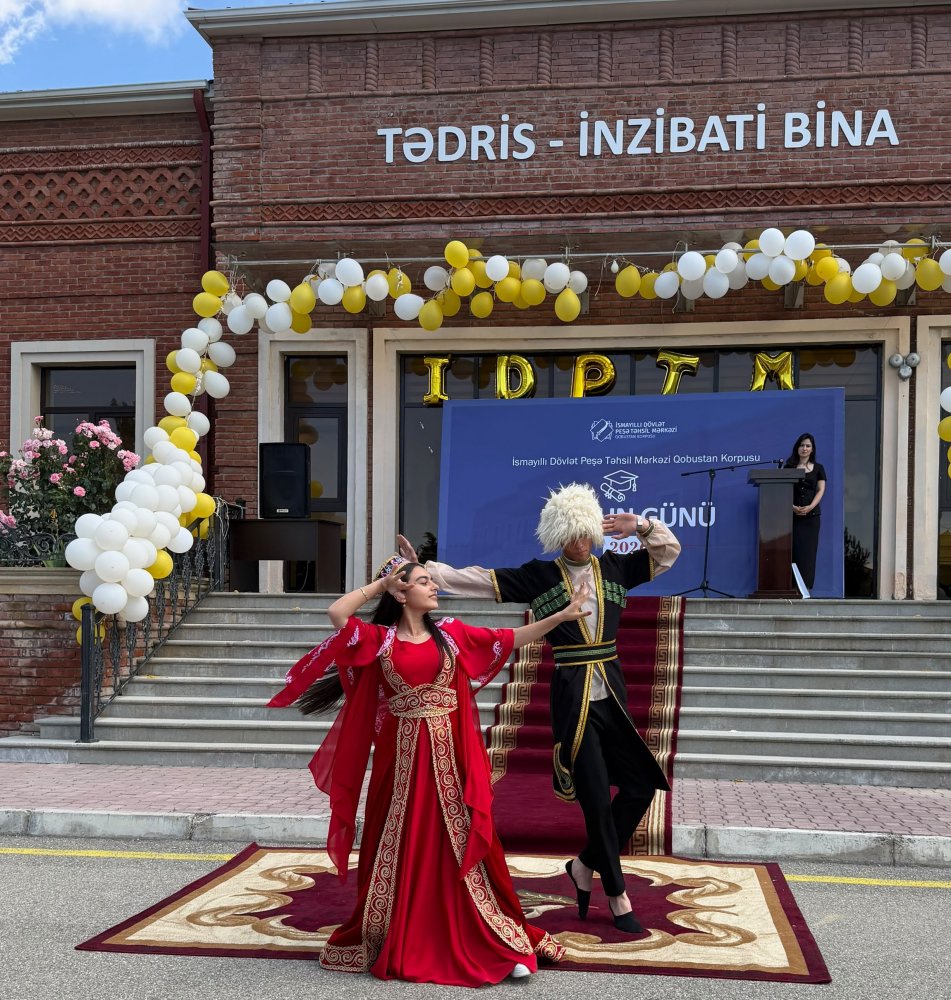 Qobustanda Peşə təhsili müəssisəsində Məzun Günü keçirilib. - FOTOLAR